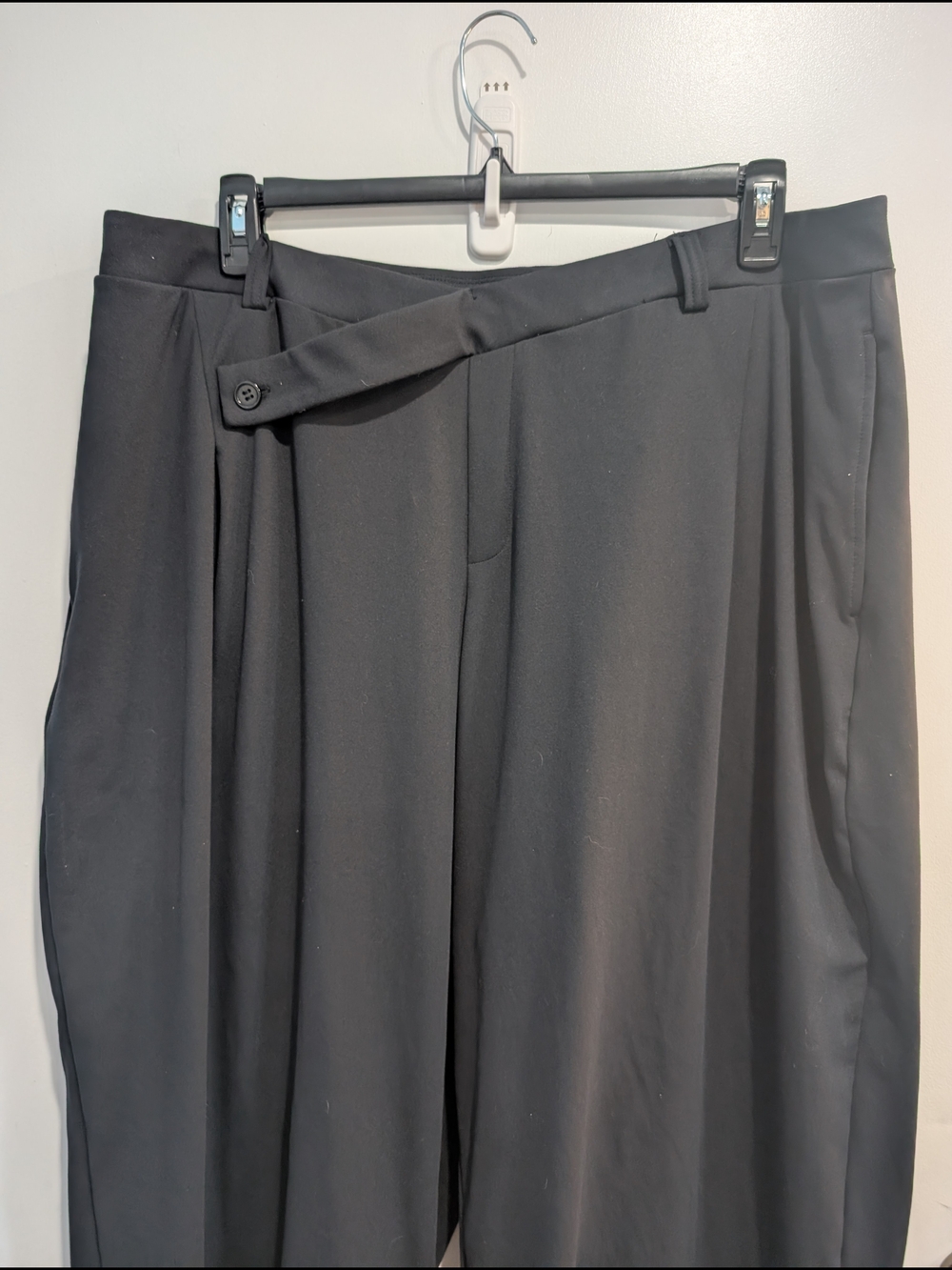 Halara Flex DayStretch Asymmetric High Waisted Barrel Leg Black Size 2XL - Picture 6 of 7